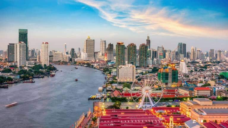 6 motive pentru a vizita Bangkok, orașul strălucitor!