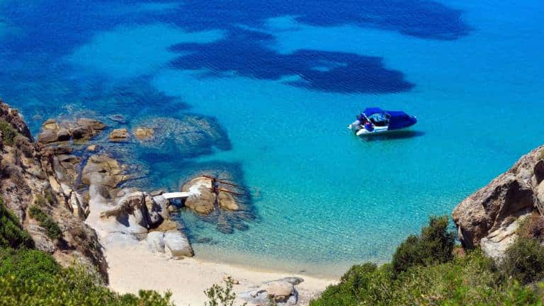 Top plaje din Grecia continentală – Sfaturi pentru călătorii independenți