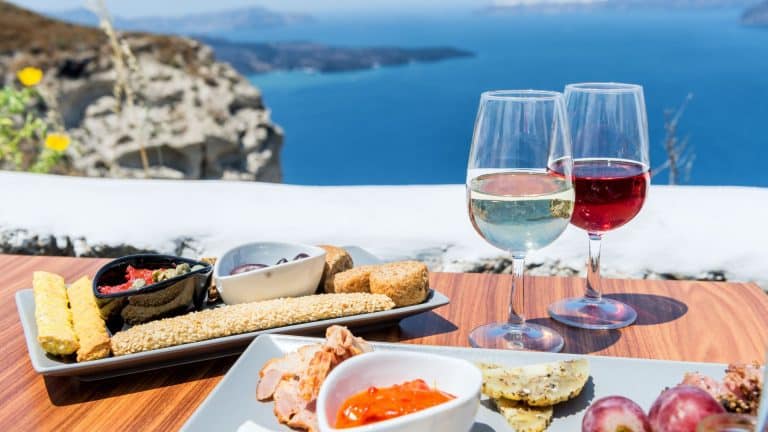 Cele mai bune mâncăruri grecești pe care să le încerci în vacanța ta în Grecia!