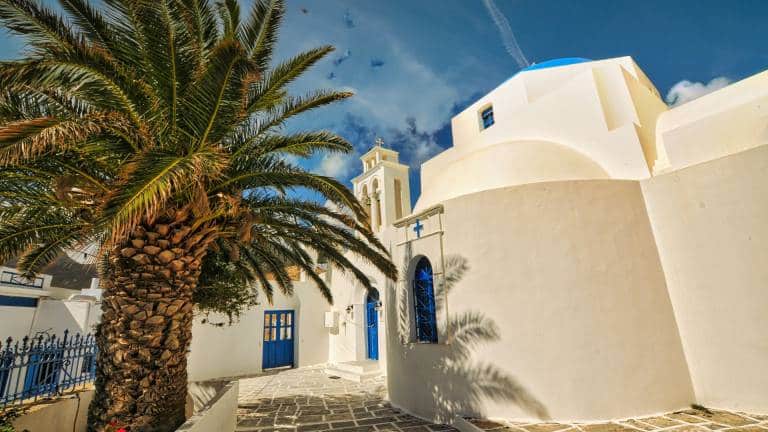 Folegandros - Mică și liniștită, cu plaje superbe și sate tradiționale 5