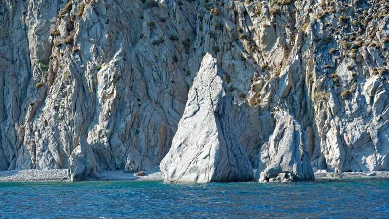 Samothraki - Cunoscută pentru cascadele sale naturale și plajele sălbatice 5