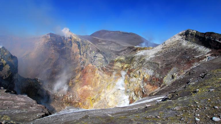 Explorare cratere pe Vulcanul Etna
